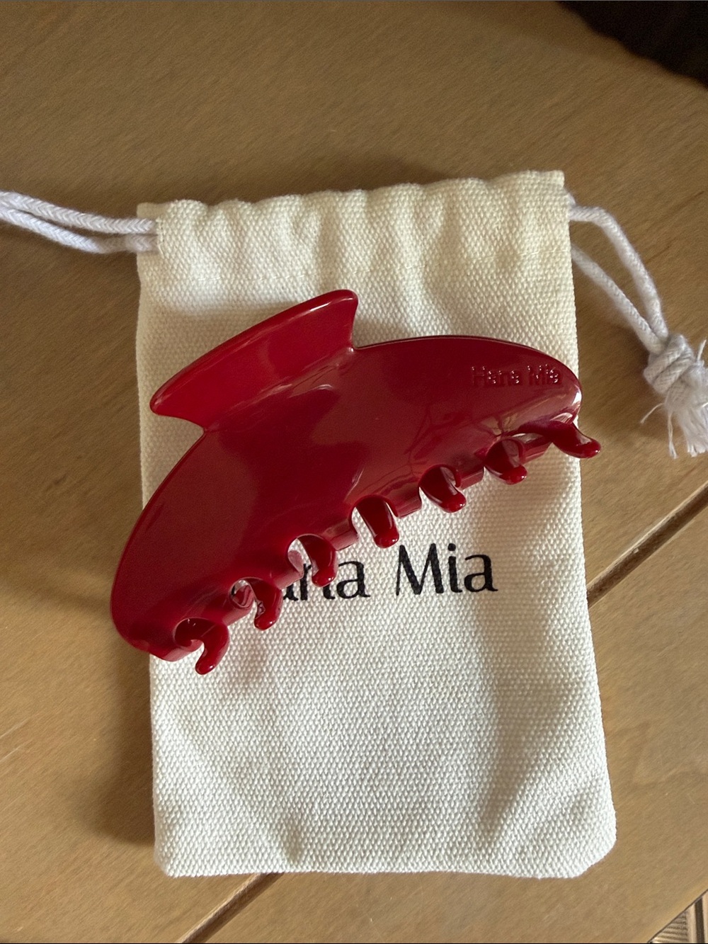 Hana Mia Large Claw Clip- Red